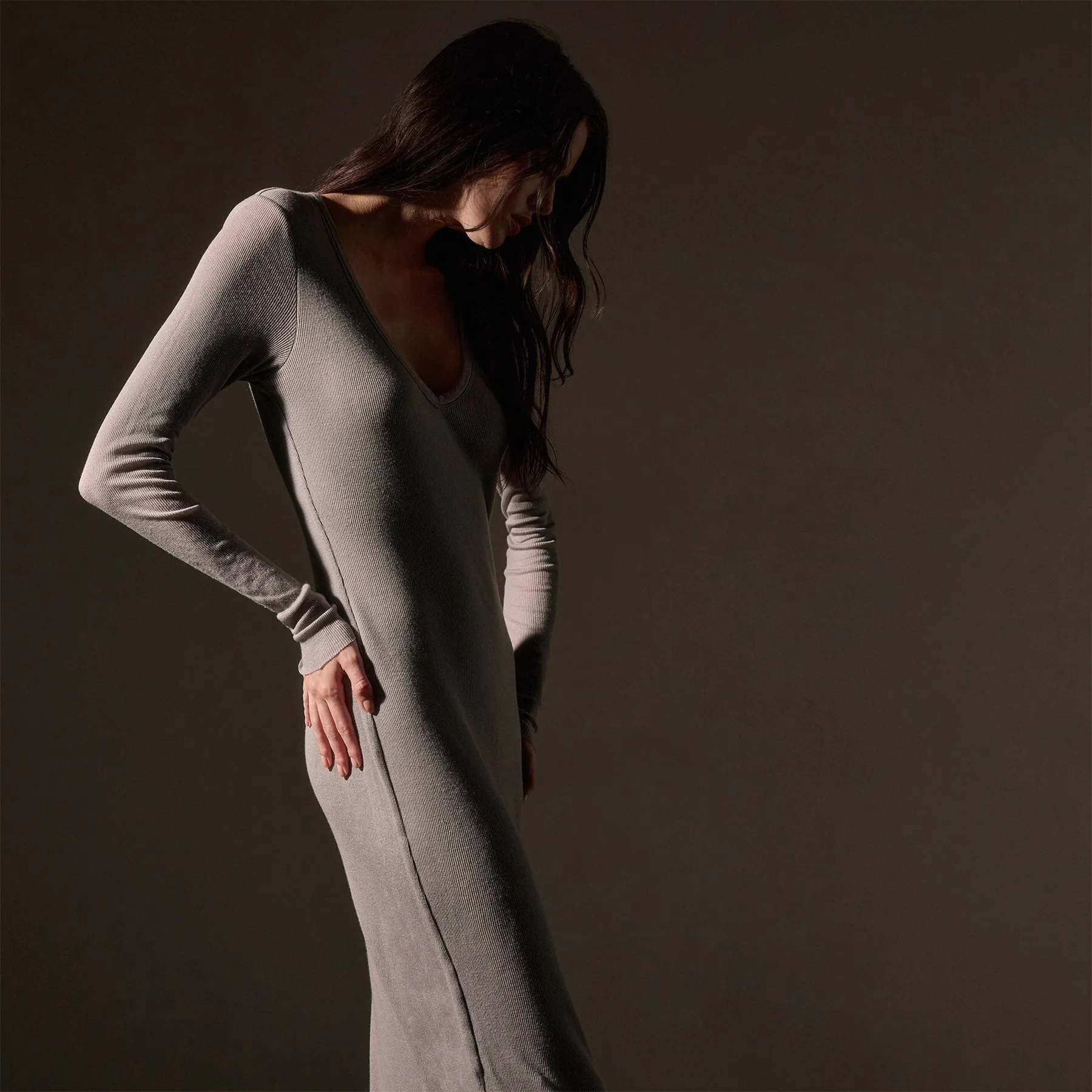 Cashmere Rib Deep V Neck - Dapple
